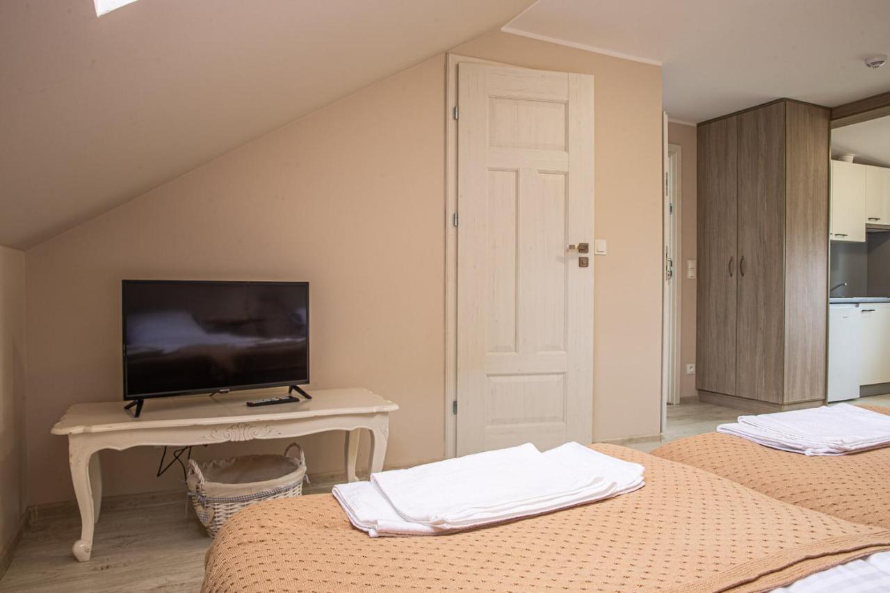 Apartment Goscinne Maak *